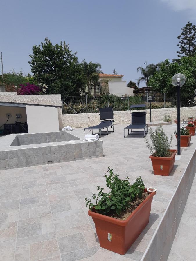 דירות אבולה Fronte Mare מראה חיצוני תמונה
