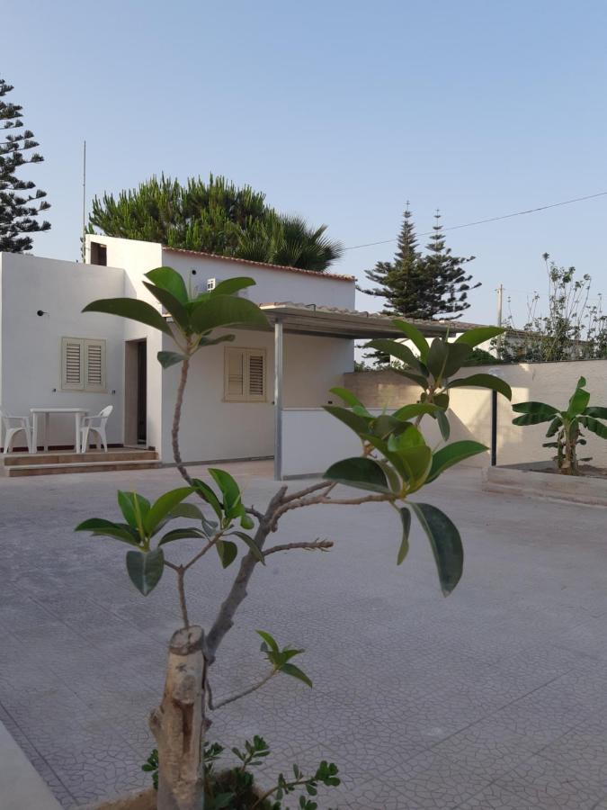 דירות אבולה Fronte Mare מראה חיצוני תמונה